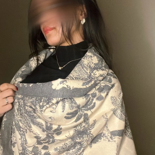 إلمى، صانع محتوى في بقعاء